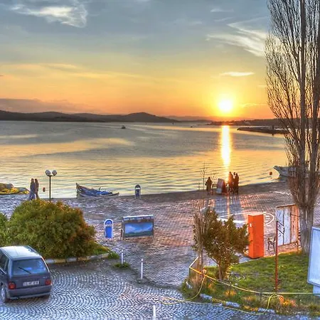 ホテル Cunda Mavi (adults Only)
